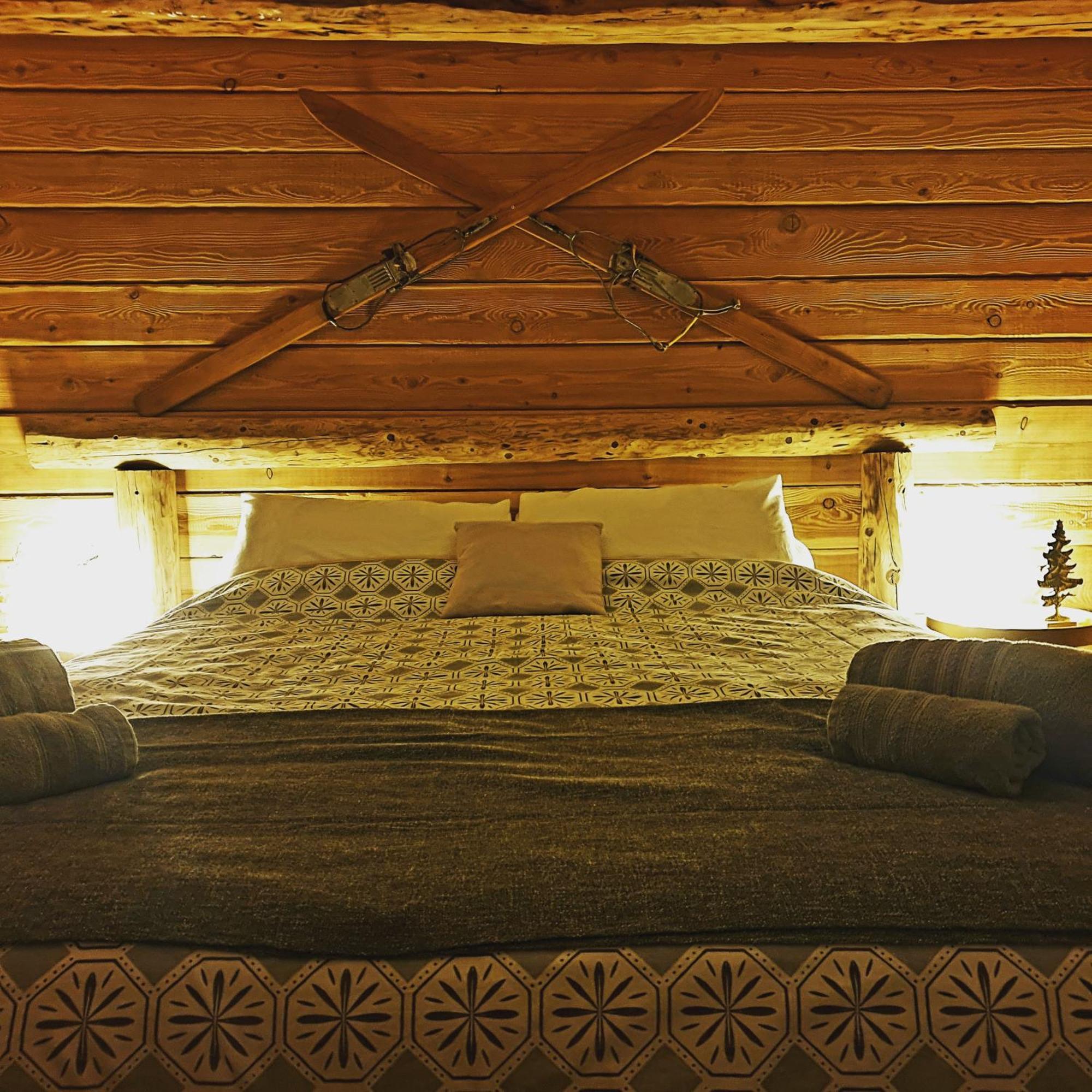 La Maison Basse Saint-Dalmas-le-Selvage Room photo